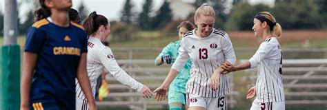 Holland College | Women's Soccer / Football