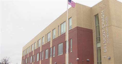 New Belmont-Cragin Elementary school celebrates opening - CBS Chicago