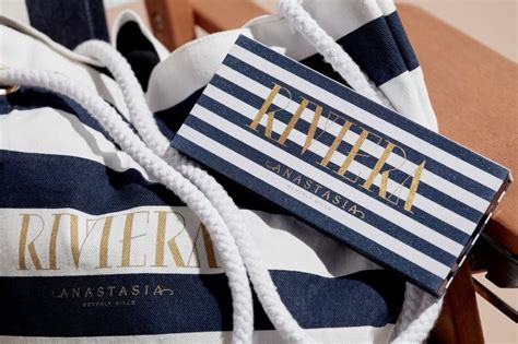 К курортному сезону готовы! Новая палетка Riviera от Anastasia Beverly ...