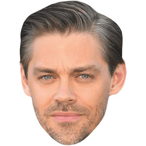 Tom Payne Stubble Maske Aus Karton Celebrity Cutouts