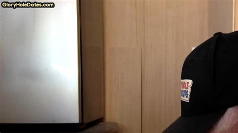 Amateur Gloryhole DILF Sucks White Cock With Greedy Mouth