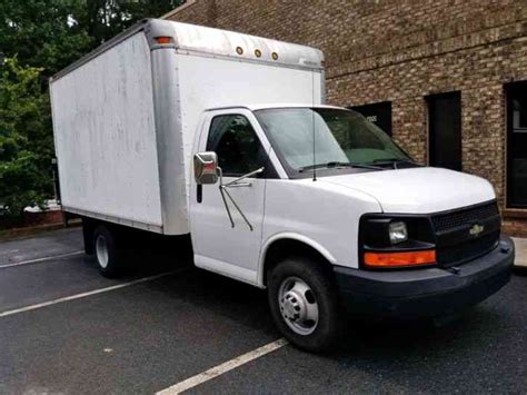 Chevrolet Express 3500 Box Truck 2006 Van Box Trucks