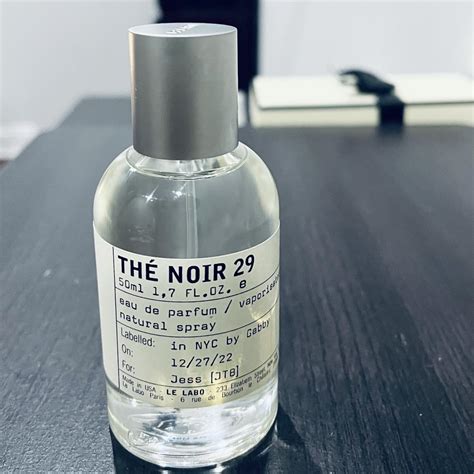 The Noir 29 Le Labo 香水 - 一款 2015年 中性 香水
