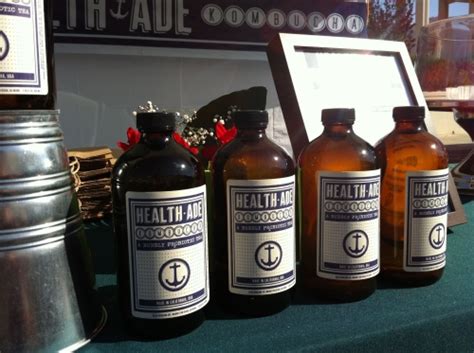 Чайный гриб в янтарной бутылке