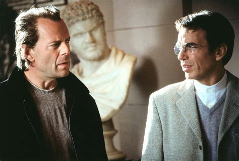 Фото: Бандиты / Кадр из фильма «Бандиты» (2001) #583670