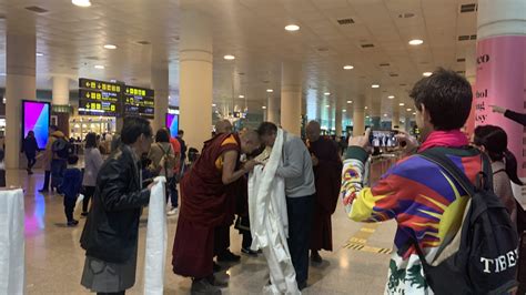 Sikyong Penpa Tsering Addresses Tibetan Community In Barcelona Before