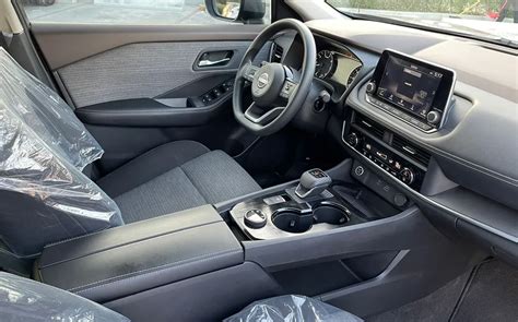 Nissan Rogue Rental Dubai & UAE | RCR.ae SUV Hire