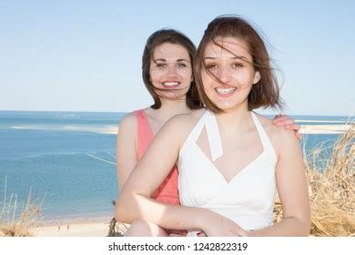 Cute Girls On Beach Lesbian Lgbt Foto De Stock 1242822319 Shutterstock