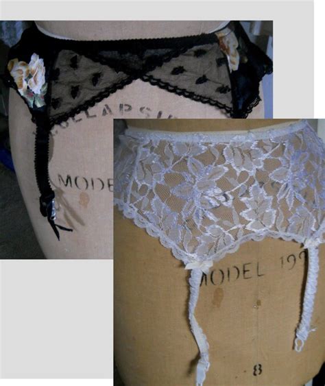 Vintage Lingerie Garter Belt 4 Straps Black Floral S Gem