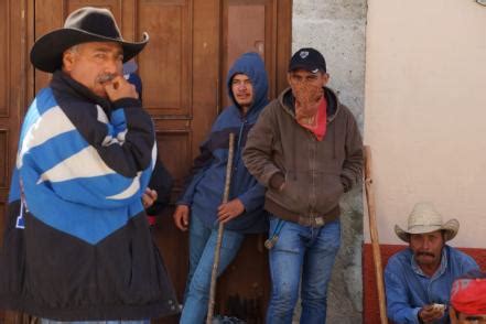 Pobladores De La Sierra Sur Sitian La Capital Y Vandalizan Oaxaca