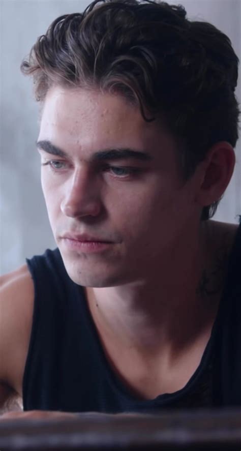 hardin scott   hardin scott hero fiennes tiffin