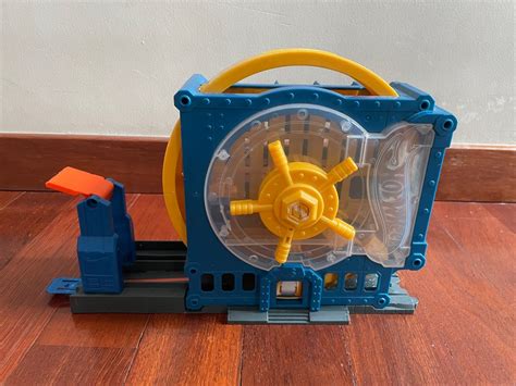 Hot Wheels City Super Bank Blast Out Toys Collectibles Mainan Di Carousell