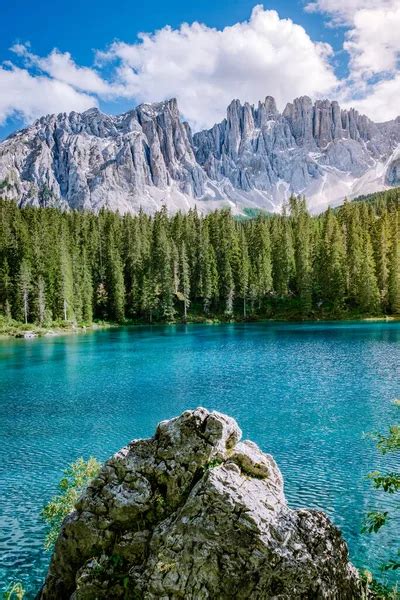 Lago Bleu En Las Dolomitas Italia Lago Carezza Lago Di Carezza