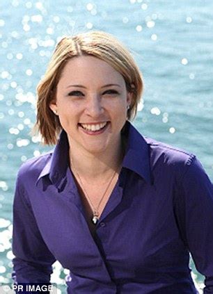 9 Hot Sexy Kristen Schroder Bikini Pics