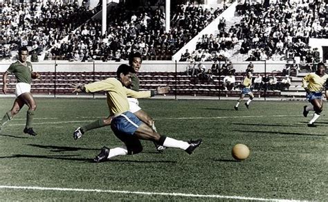 Antonio Ubilla on Twitter Desborde de Garrincha ante México en Viña