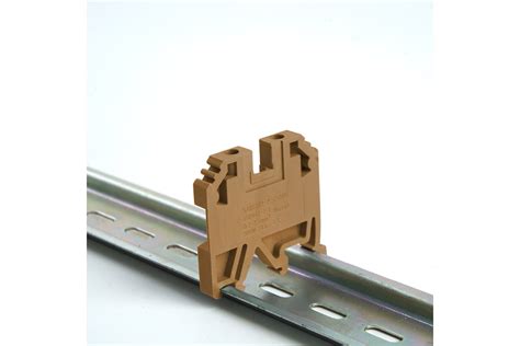 Наборный изолированный (винтовой) зажим STEKKER ЗНИ - 2,5 (JXB2.5 ...