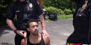 Horny Gay Cops Get Their Cocks Blown By Criminal In Alley Tnaflix