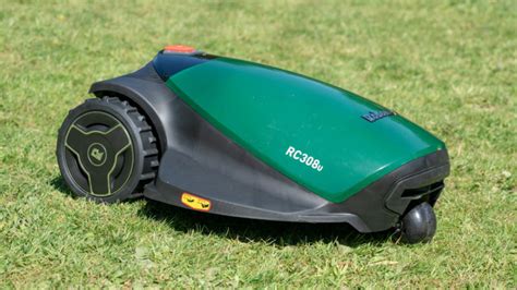 Der Robomow Rc U Im Test Gro Er Und Leistungsstarker M Hroboter