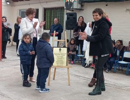 Se realizó el acto de imposición de nombre a Jardín del Algarrobal