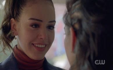 Courtney Bandeko Kaylee Bryant Lesbian Scene In Legacies Aznude