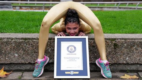 Flexible Teen And Speed Cubing Champion Claim World Records Bbc News