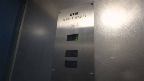 Otis Lift In A Paris Hospital Includes Opening The Escape Hatch Youtube