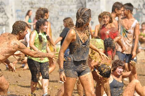 Festa Des Vermar O Festival De La Vendimia En Mallorca Rove Me