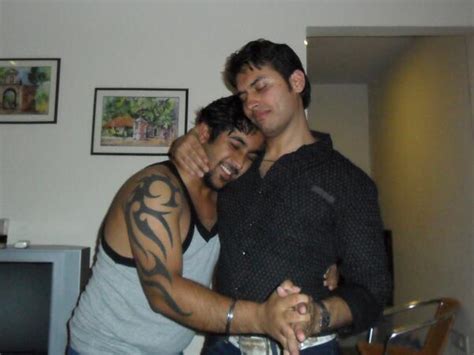 28 Heartwarming Photos Of Indians Being GayForADay To Protest The Ban On Same Sex Intercourse