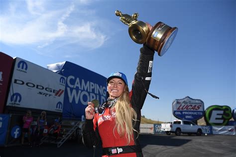 Leah Pruett Gets Her First Win In The Tsr Dodge Power Brokers Dragster