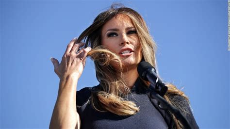 Daily Mail Pagará 2 9 Millones A Melania Trump Por Daños Cnn