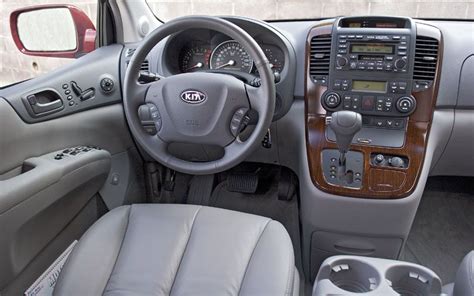 Kia Sedona LX:picture # 12 , reviews, news, specs, buy car