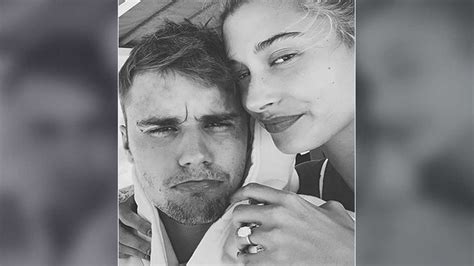 Justin Bieber Locking Lips With Wife Hailey Bieber For A Steamy Kiss Is All Things HOT PICTURE