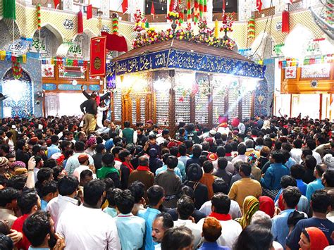 Sehwan Enlivens As Devotees Celebrate Urs Of Shahbaz Qalandar