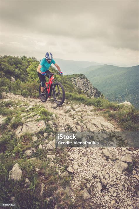 엔 듀로 모든 산 E 자전거 라이더아드레날린 Mtb 트레일 산악 자전거 자전거 타기에 대한 스톡 사진 및 기타 이미지 산악