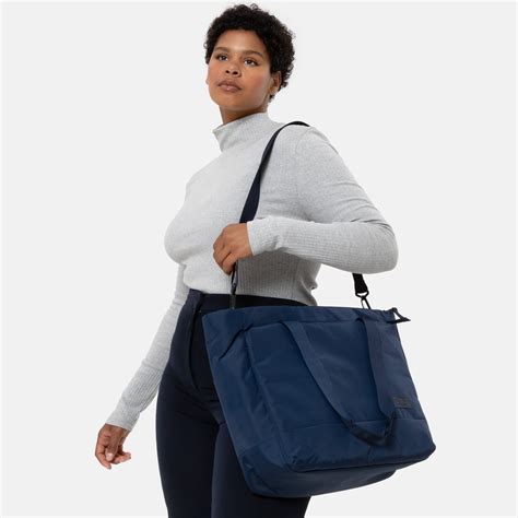 Eastpak Cnnct F Satch Large Tote Bag Cnnct F Navy Ek A Beb A Jomla Ae