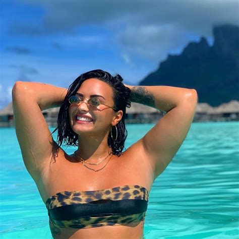 Demi Lovato Bikini DrunkenStepFather