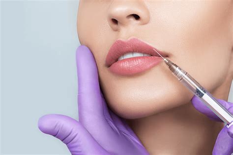 Perfilamiento Y Aumento De Volumen De Labios