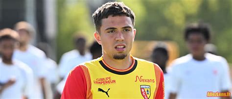 Mercato Rc Lens Il A Peu Jou Et Pour Cause