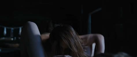 Nude Video Celebs Kelsey Reinhardt Nude Jordan Monaghan Nude La Sirena 2017