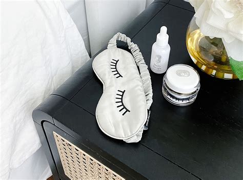 CBD For Sex How It Can Finally Help You Orgasm The Everygirl