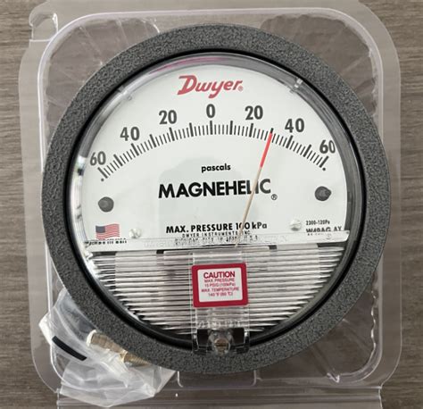 Dwyer Series 2000 Magnehelic Differential Pressure Gauge 0 60Pa