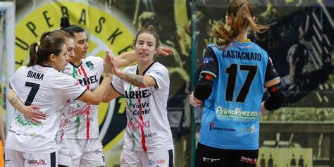 Serie A Femminile Primo Pari Per Il Bitonto Ma Campione D Inverno