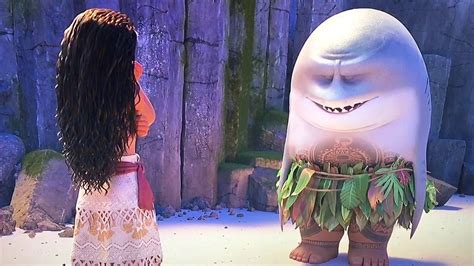 In Moana When Maui Ends Up With A Shark Head His Chest Tattoo Changes