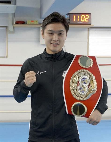 新王者・西田凌佑、ベルトを披露 Ibfバンタム級、統一戦に意欲（共同通信） Yahooニュース