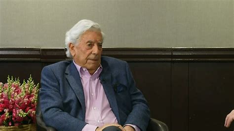 En Mario Vargas Llosa Autor Del Libro Tiempos Recios Grupo Milenio