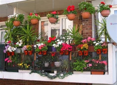 Beautiful Small Balcony Garden Design Ideas With Hanging Vase Flowers