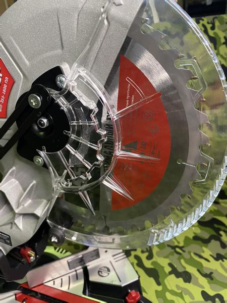 Пила торцовочная ЗУБР МАСТЕР 1800Вт 4800 об/мин,ЗПТ-255-1800 ПЛ ...