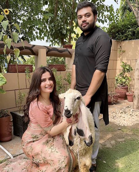 ApniISP.Com - Youtuber Ducky Bhai and his wife Aroob Jatoi...