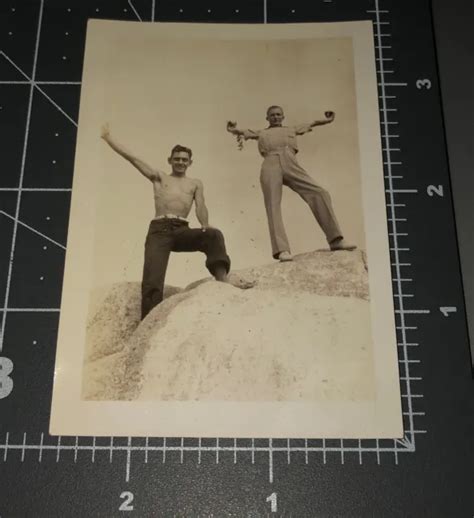 S SHIRTLESS MUSCLE Men Flex On Rocks Man Vintage Gay Int Snapshot PHOTO PicClick UK