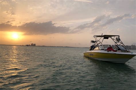 Tripadvisor 1 Stunde Bootsfahrt Mit Wakeboard Oder Wasserski Zur